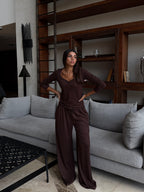 RELAXED EVERYDAY SET IN BROWN